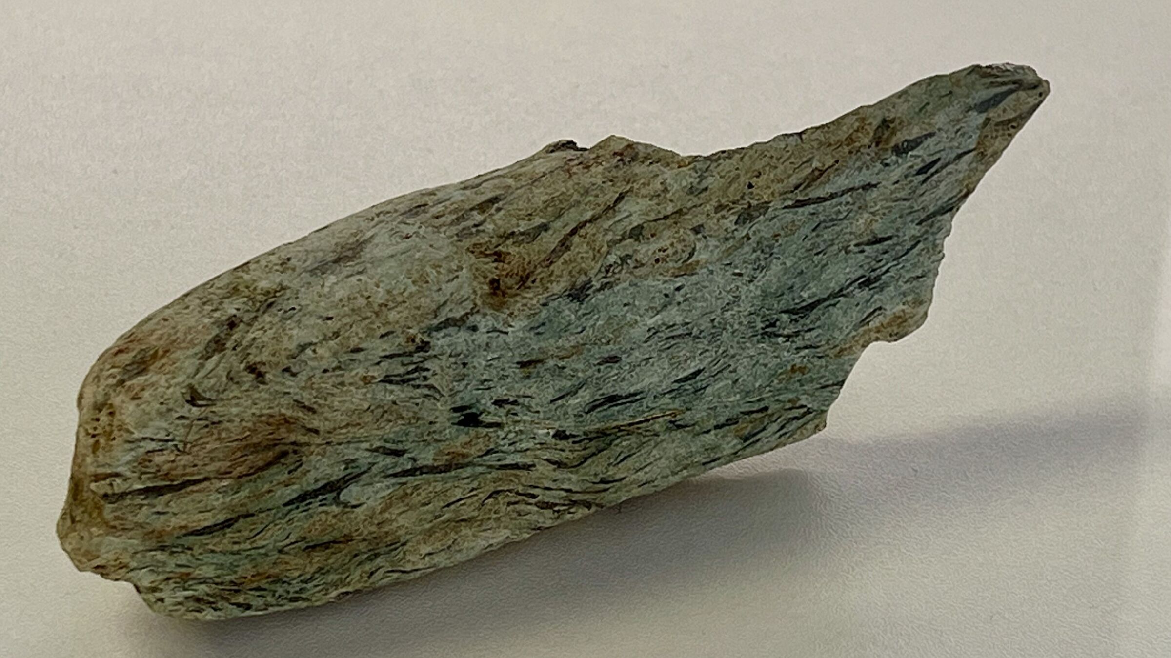 Halbfabrikat eines Steinbeils, Fundort: Künten. Datierung: Jungsteinzeit, um 3000 v. Chr. Leihgabe: Kantonsarchäologie Aargau, Brugg; Foto: Patrizia Solombrino